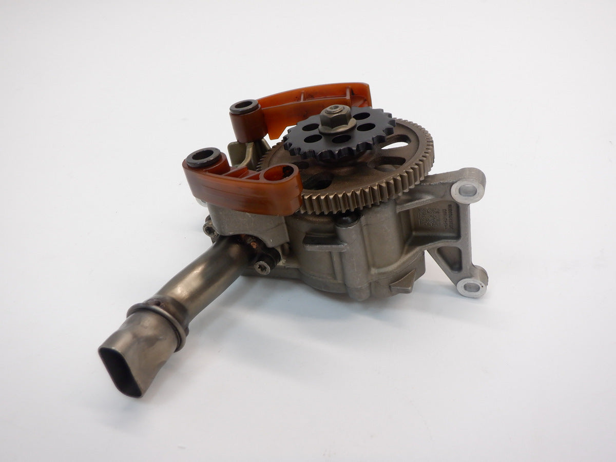 BMW, BMW M3 S65 Oil Scavenger Pump 11417838312 08-13 E90 E92 E93