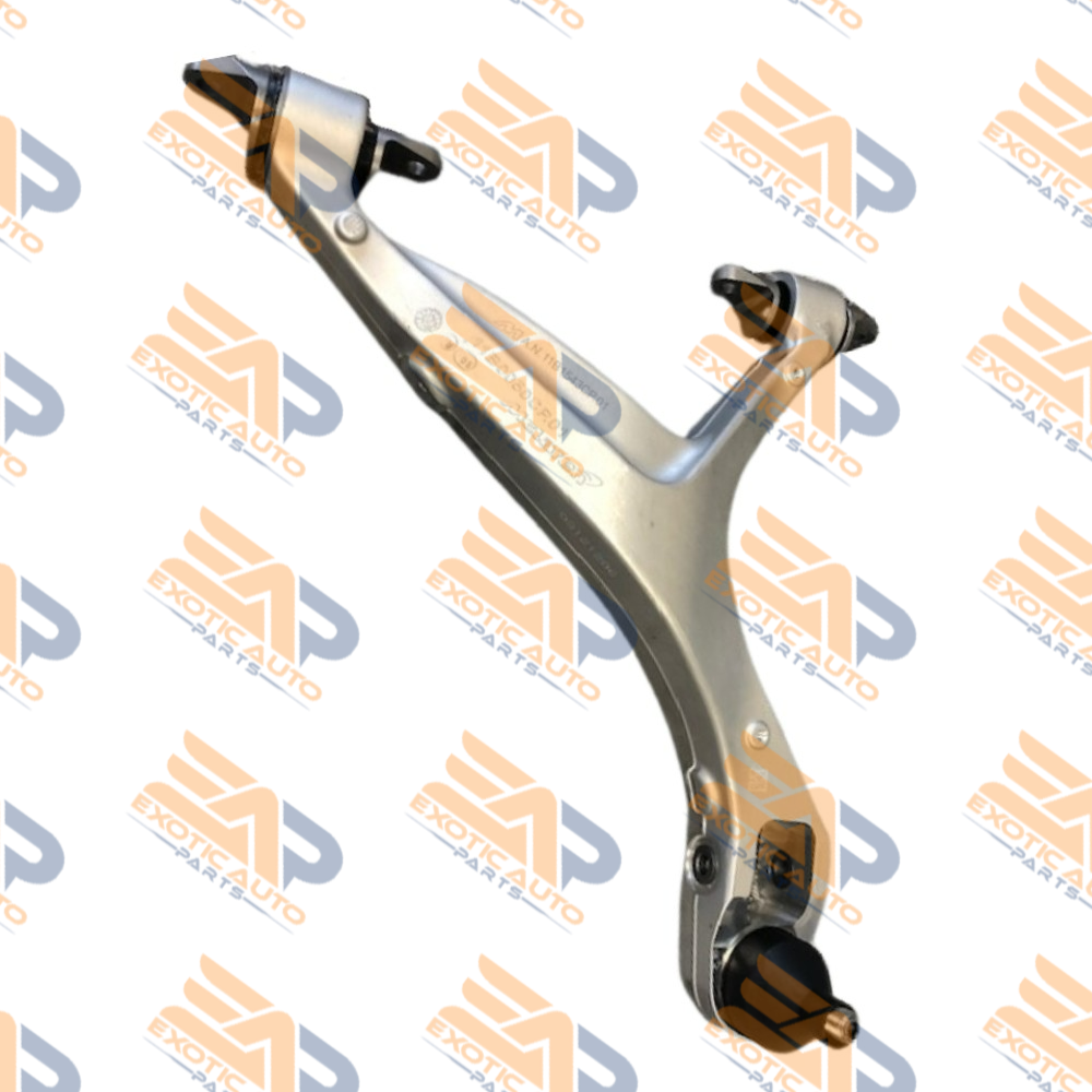 McLaren, Rh Front Lower Control Arm M10 Bolt